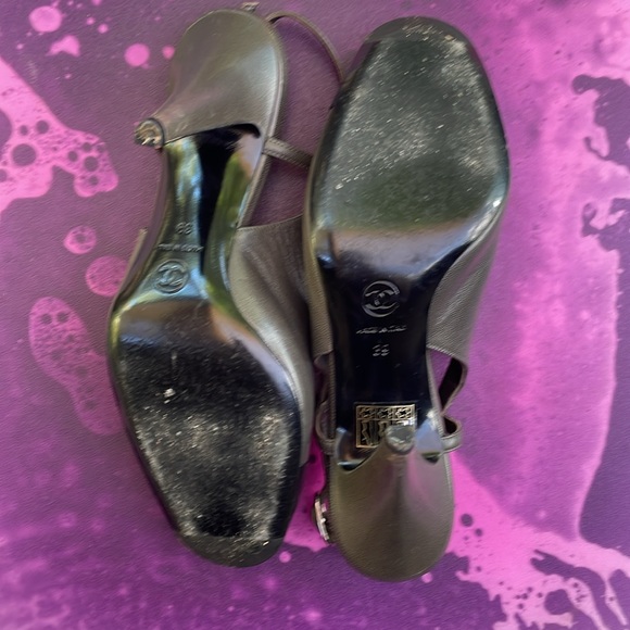Chanel Slingback - Picture 5 of 6